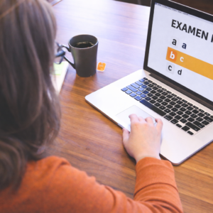 Simulacros de Exámenes